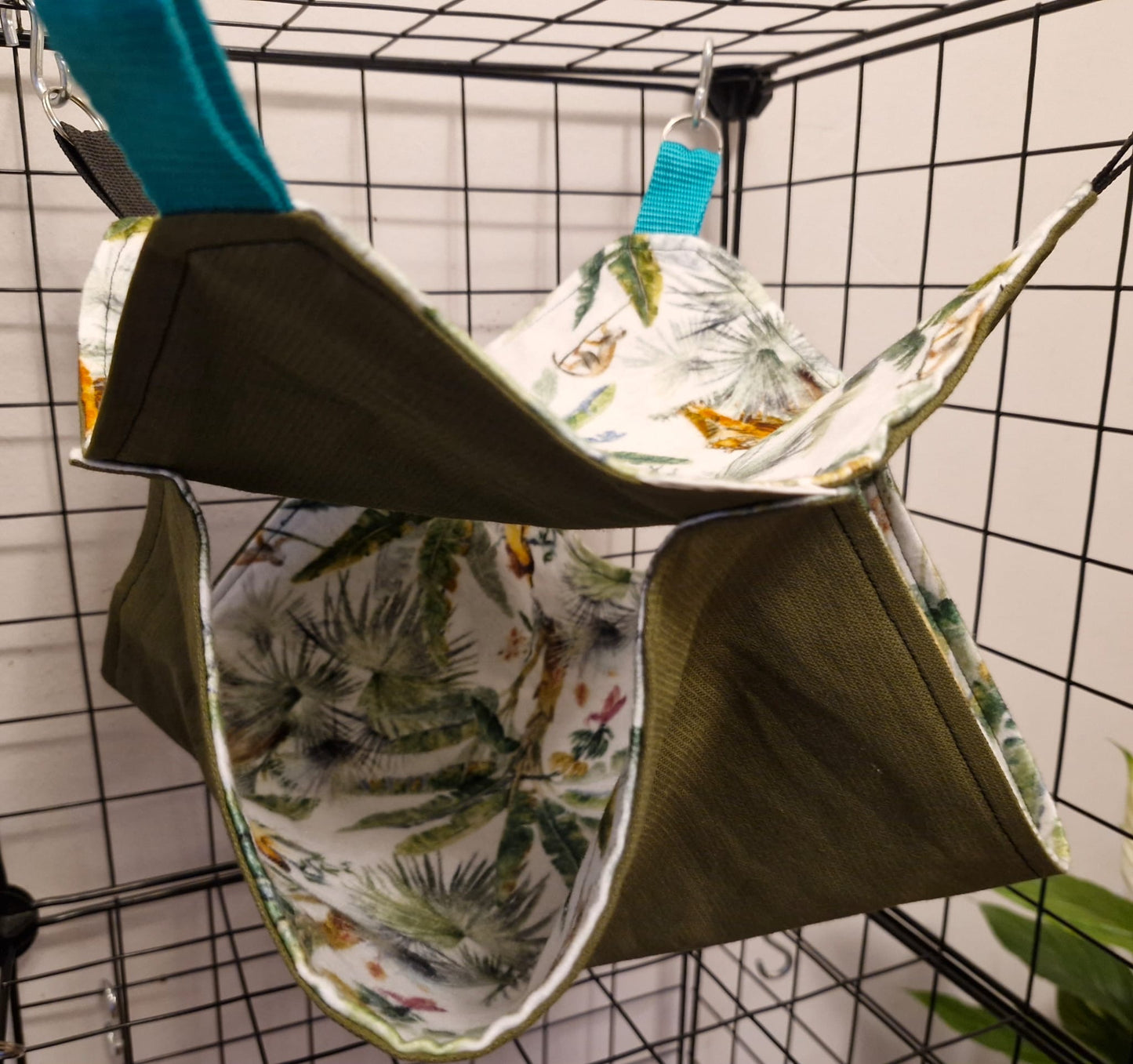 Mischief Made cooling summer hammock 4pc set. Palm tree flannel print with olive canvas