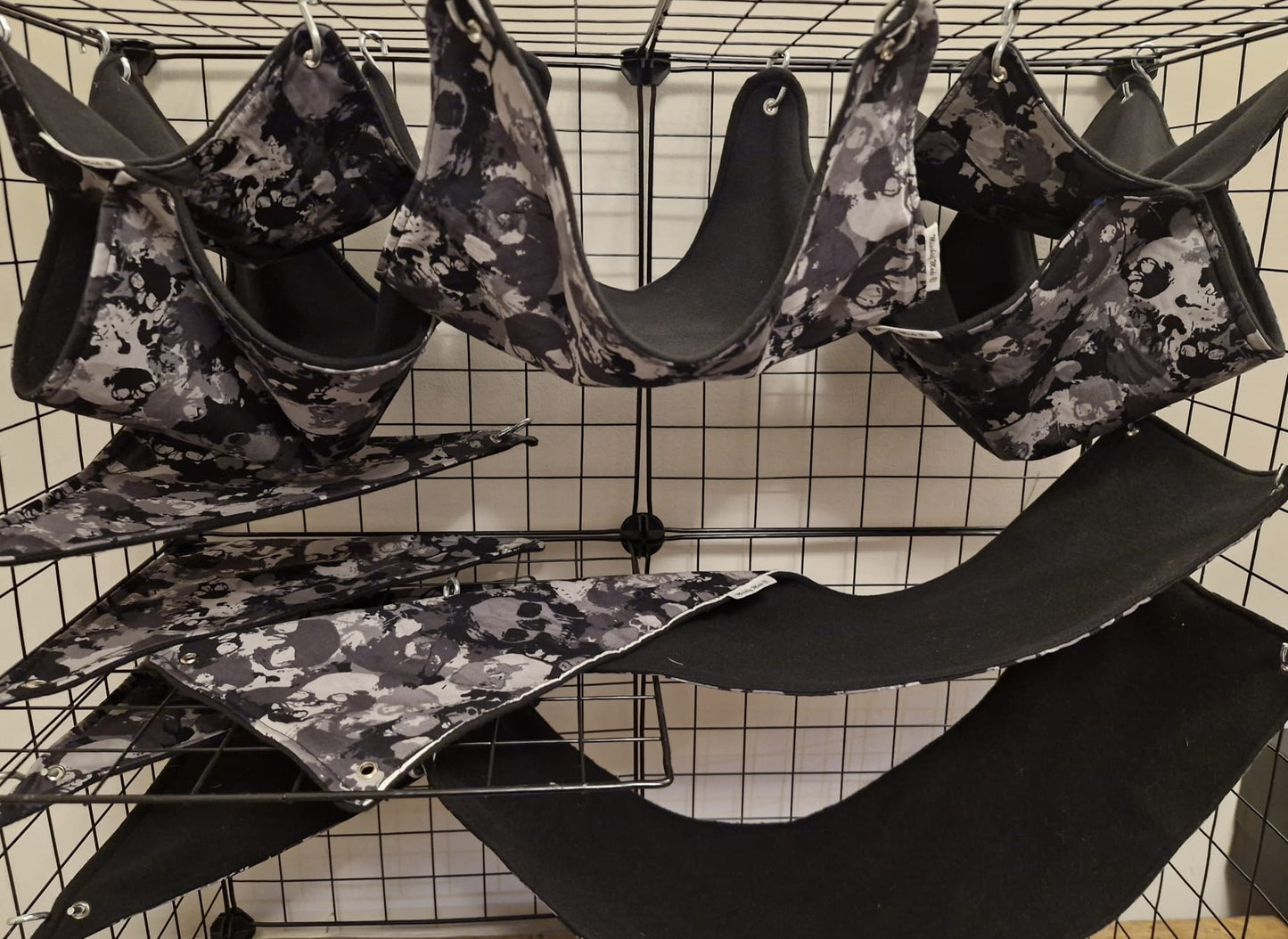 9 piece fleece lined rodent hammock set for rats ferrets chinchillas Camo Skulls