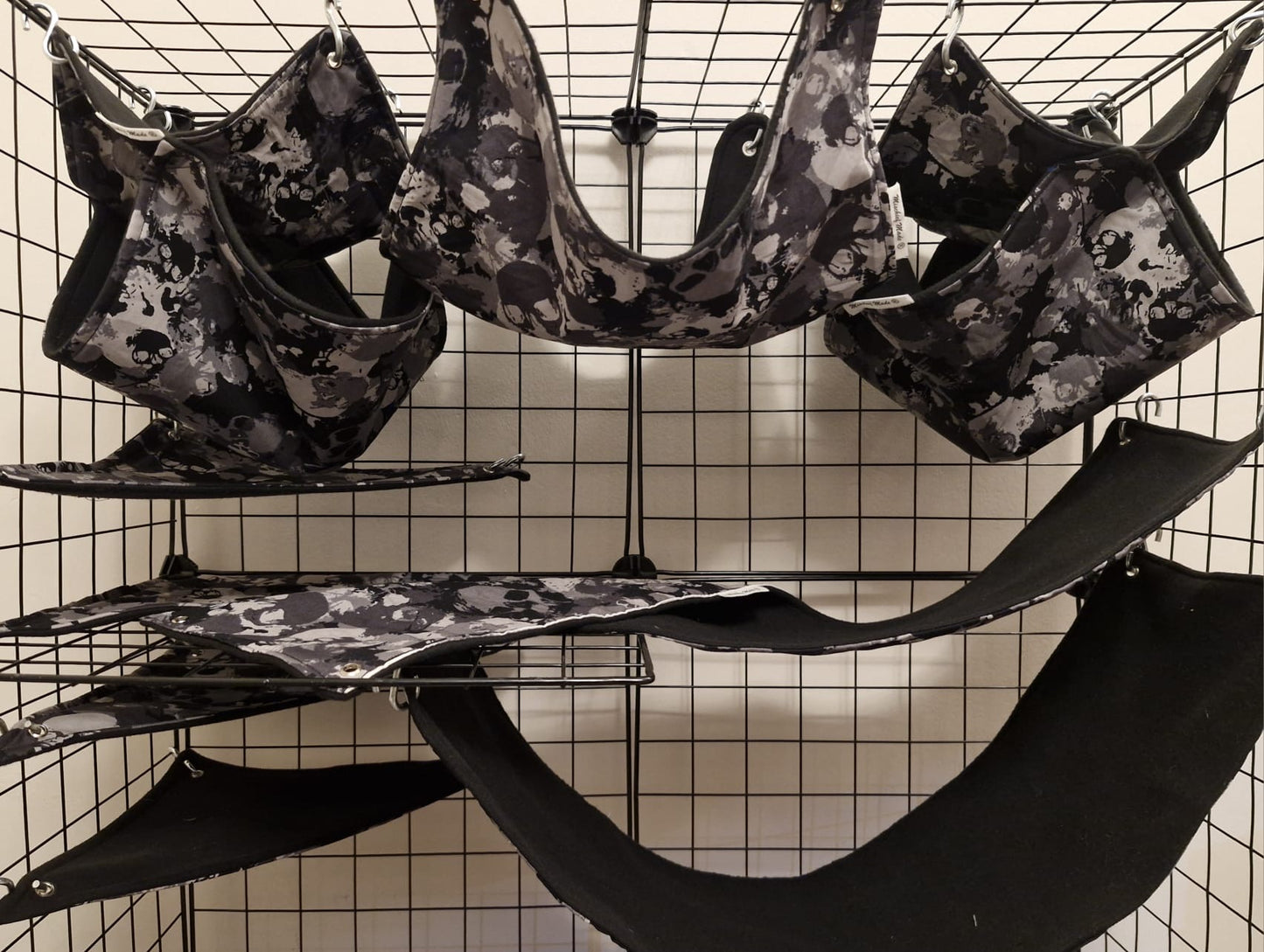 9 piece fleece lined rodent hammock set for rats ferrets chinchillas Camo Skulls