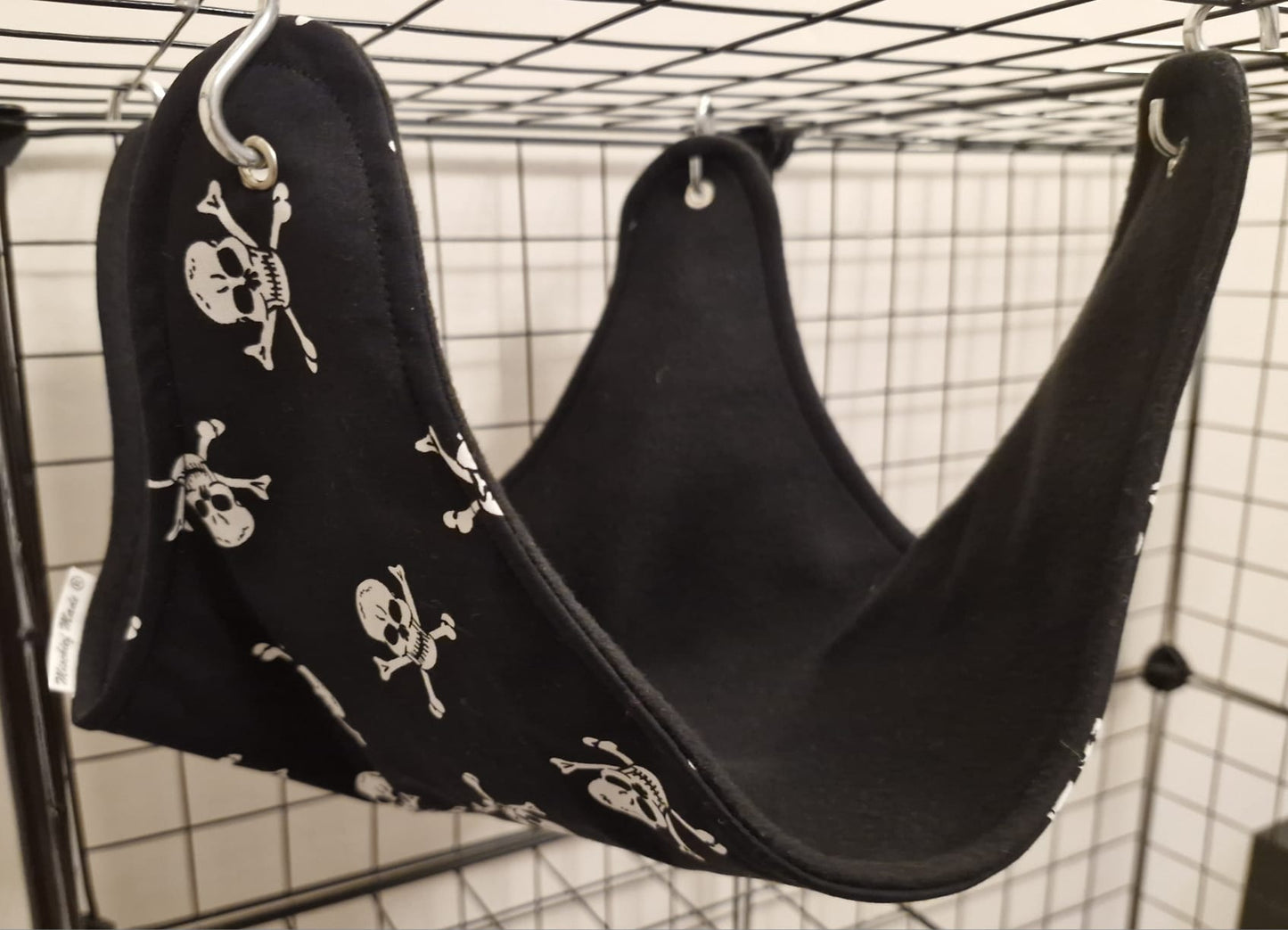 Mischief Made fleece lined single saddle hammock - Skulls