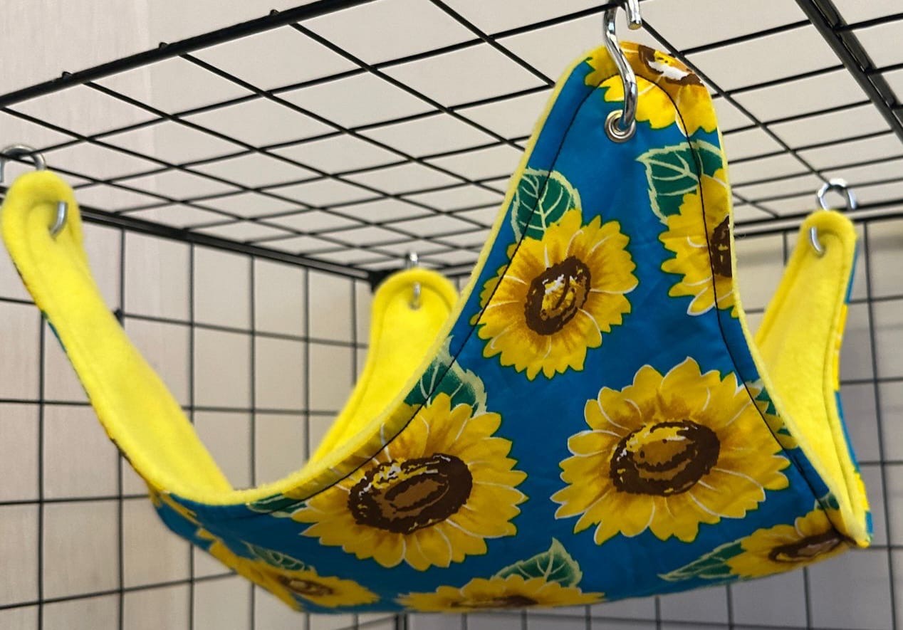 Mischief Made fleece lined single saddle hammock - Sunflower