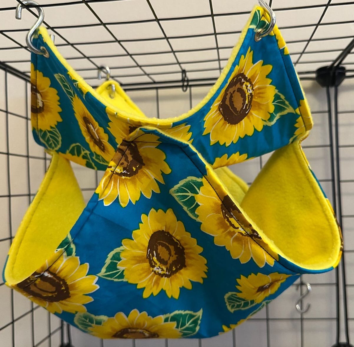 Mischief Made fleece lined sunflower hammock set for rodents (5 Set)