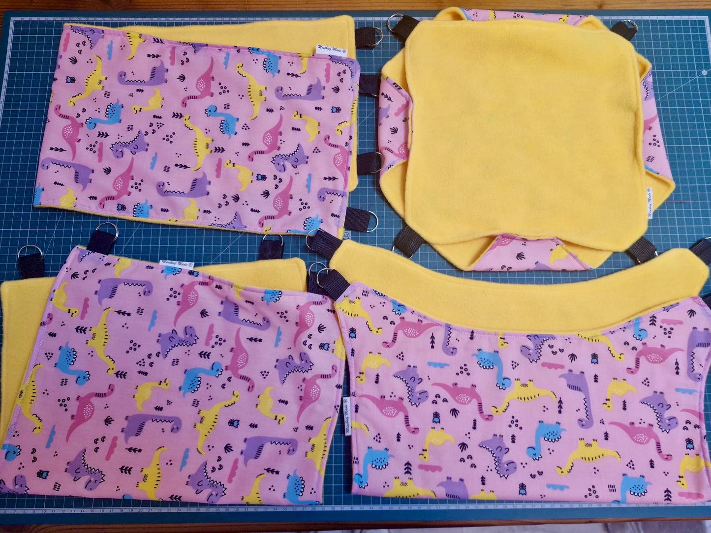 4 piece fleece lined rodent hammock set for rats ferrets chinchillas Pink Dinosaurs