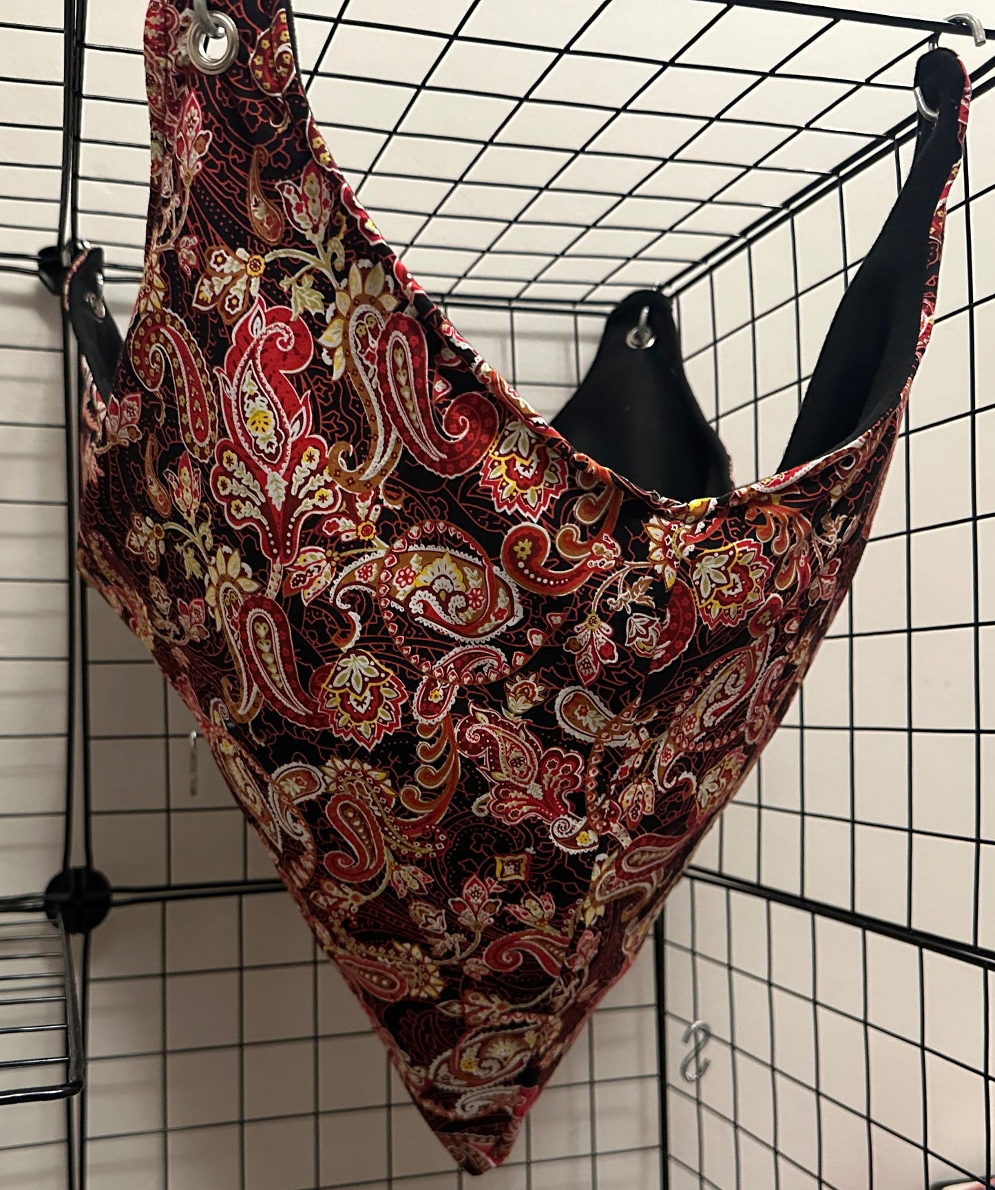 Mischief Made deep enrichment hammock - Red Paisley