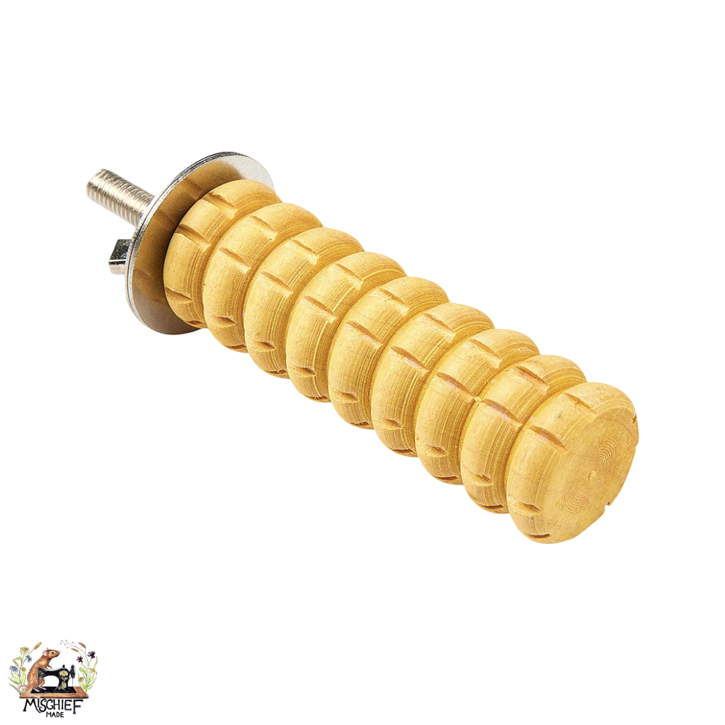 Perch / Chew gnaw toy with bolt cage attachment