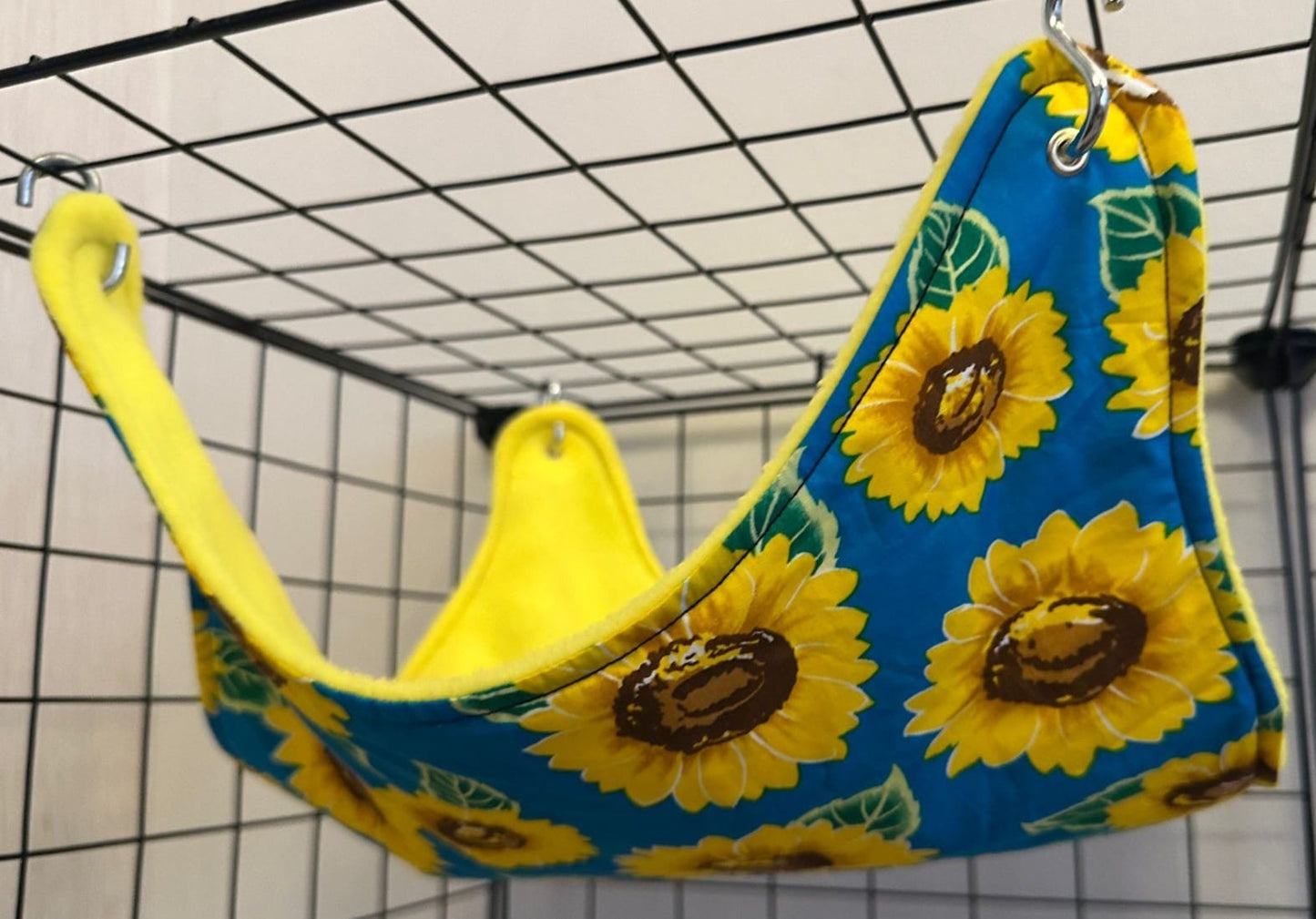 Mischief Made fleece lined sunflower hammock set for rodents (5 Set)