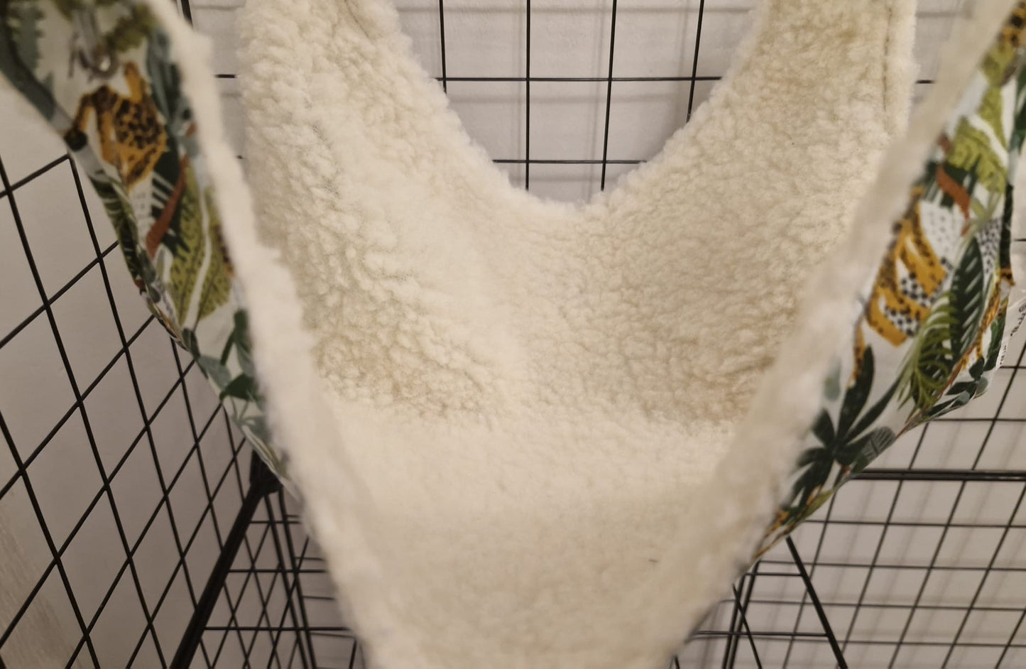 Mischief Made sherpa fleece lined single saddle hammock - White jungle